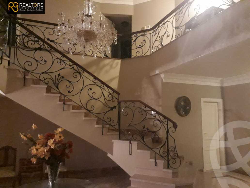 https://aqarmap.com.eg/en/listing/4369646-for-rent-cairo-6th-of-october-compound-royal-hills
