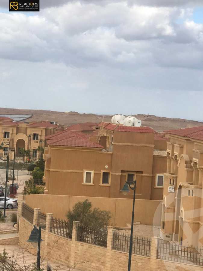 https://aqarmap.com.eg/en/listing/4369961-for-sale-cairo-el-sheikh-zayed-city-compounds-in-sheikh-zayed-royal-meadows