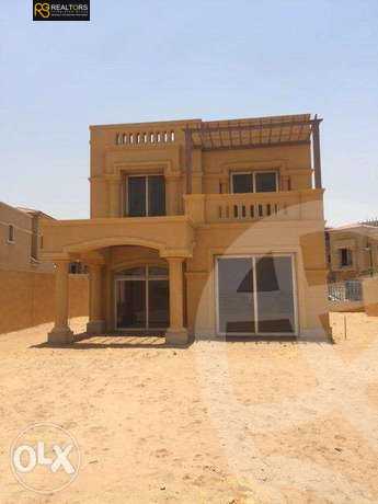 https://aqarmap.com.eg/en/listing/4371101-for-sale-cairo-el-sheikh-zayed-city-compounds-in-sheikh-zayed-royal-meadows