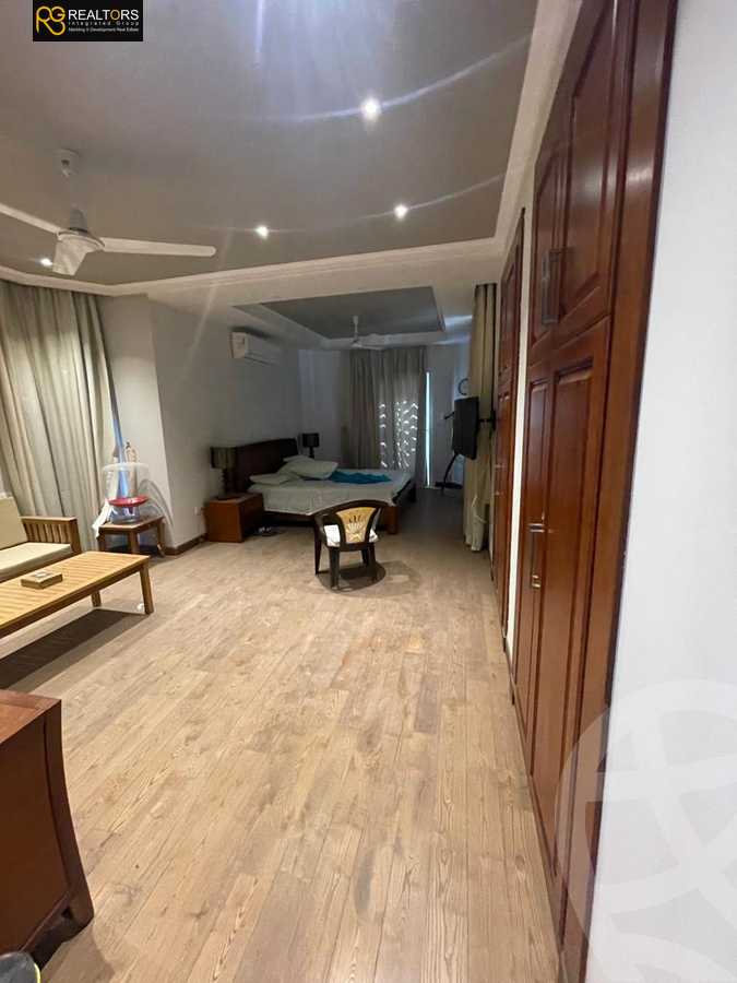 https://aqarmap.com.eg/ar/listing/4371176-for-sale-cairo-el-sheikh-zayed-city-compounds-in-sheikh-zayed-beverly-hills