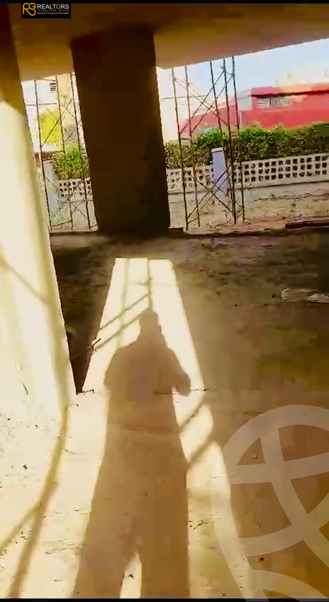 https://aqarmap.com.eg/en/listing/4371867-for-sale-cairo-el-sheikh-zayed-city-compounds-crown-medical-center-al-remas
