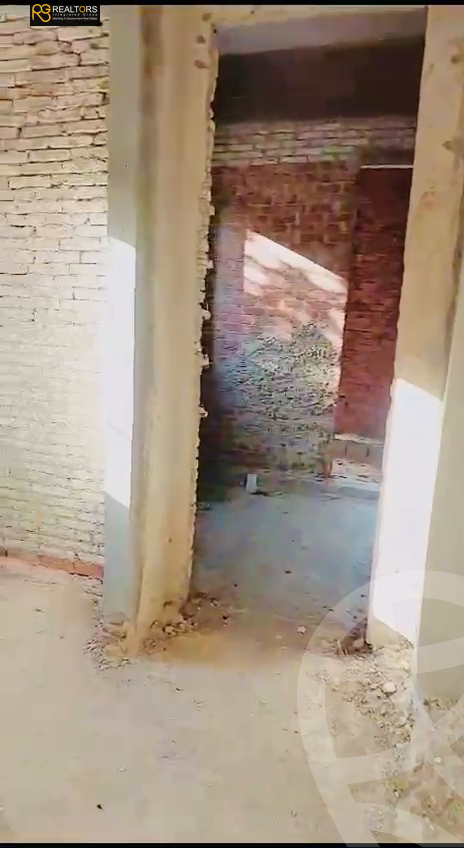 https://aqarmap.com.eg/en/listing/4371867-for-sale-cairo-el-sheikh-zayed-city-compounds-crown-medical-center-al-remas