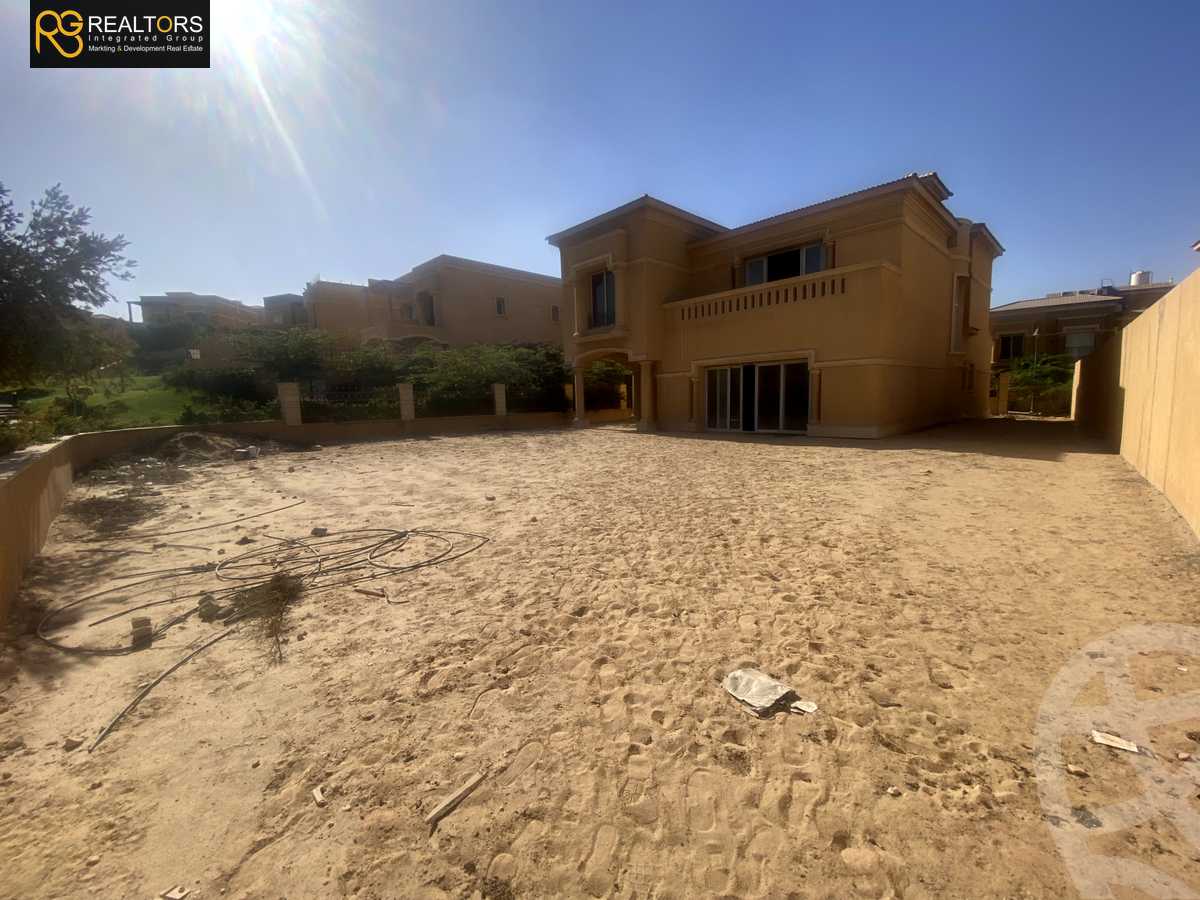 https://aqarmap.com.eg/en/listing/4371905-for-sale-cairo-el-sheikh-zayed-city-compounds-in-sheikh-zayed-royal-meadows