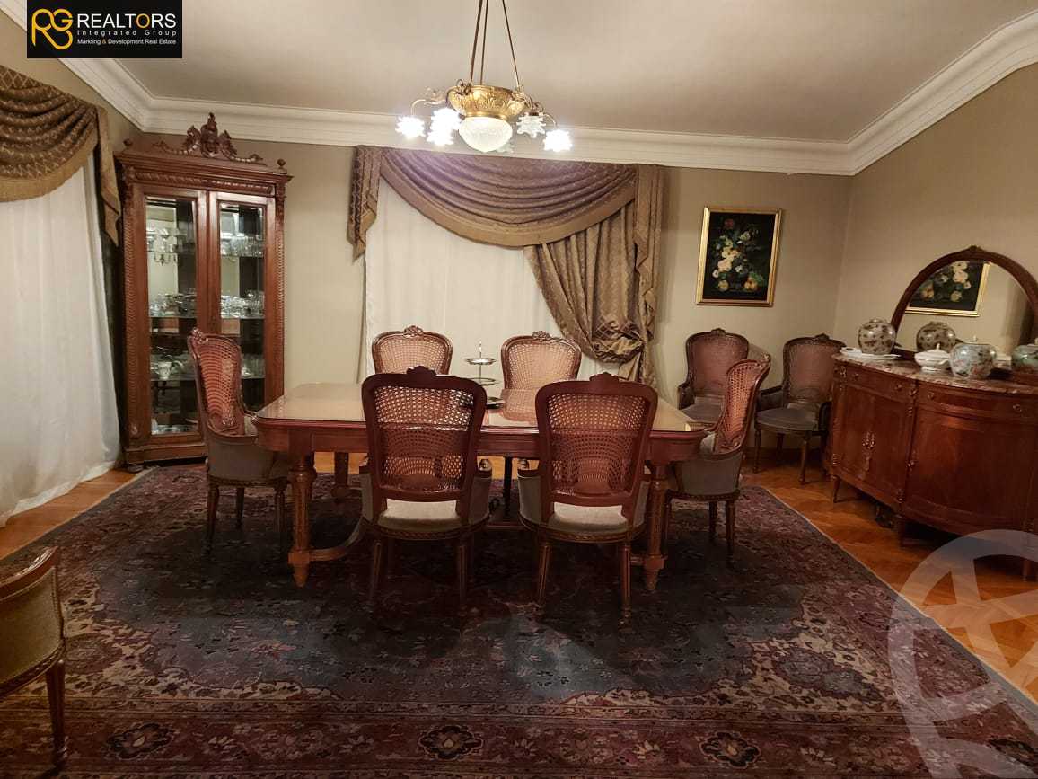 https://aqarmap.com.eg/en/listing/4372085-for-sale-cairo-6th-of-october-compound-royal-hills