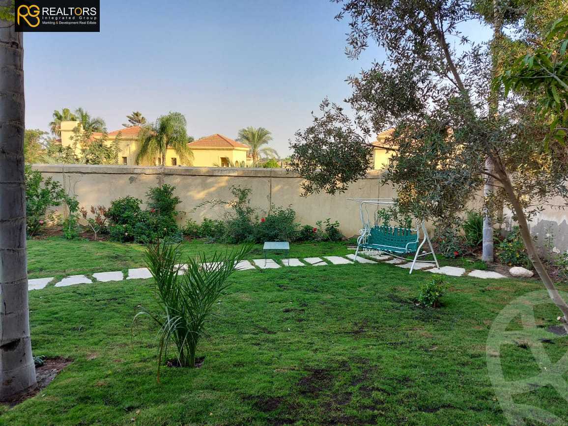 https://aqarmap.com.eg/en/listing/4372085-for-sale-cairo-6th-of-october-compound-royal-hills