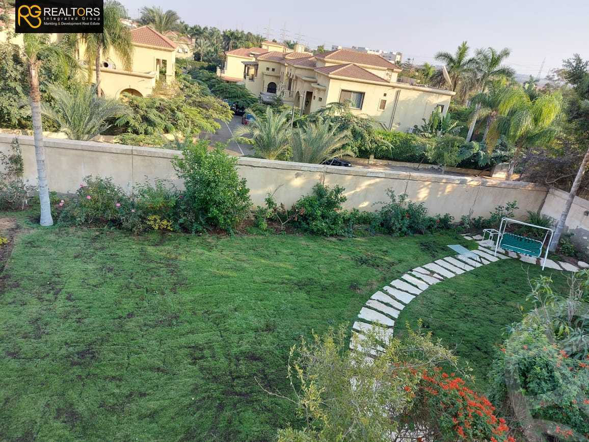 https://aqarmap.com.eg/en/listing/4372085-for-sale-cairo-6th-of-october-compound-royal-hills