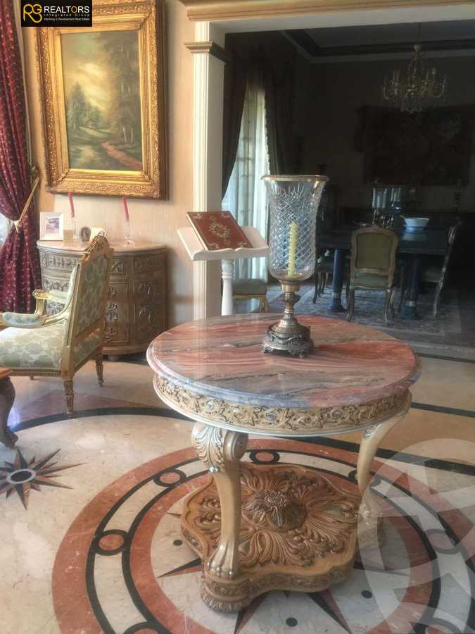 https://aqarmap.com.eg/en/listing/4374903-for-sale-cairo-6th-of-october-compound-royal-hills