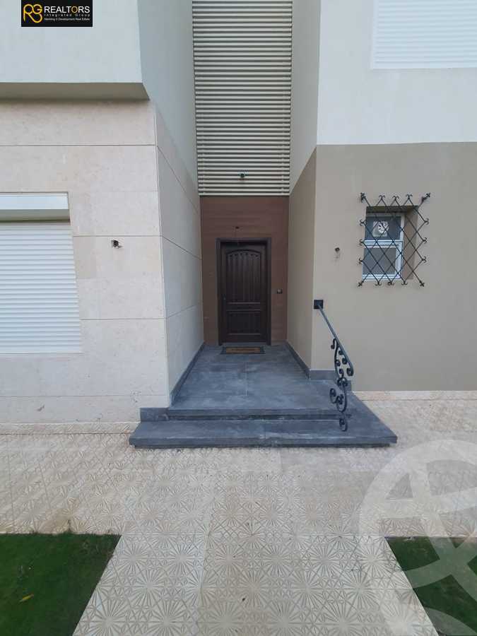 https://aqarmap.com.eg/en/listing/4426756-for-sale-cairo-el-sheikh-zayed-city-compounds-hills-mall