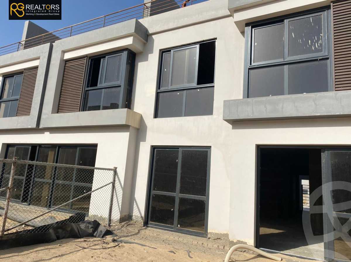 https://aqarmap.com.eg/en/listing/4543918-for-sale-cairo-el-sheikh-zayed-city-compounds-in-sheikh-zayed-el-patio-zahraa