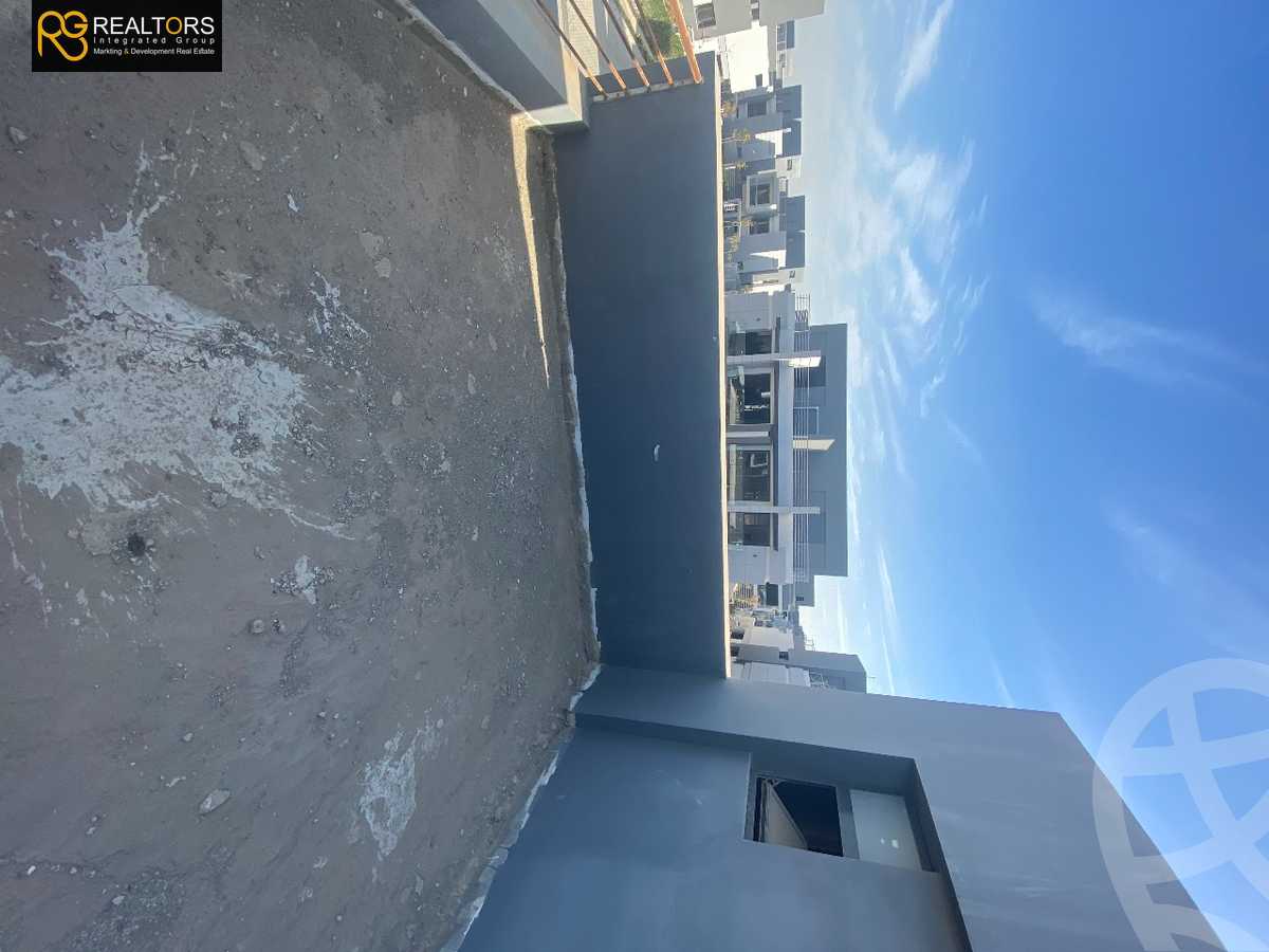 https://aqarmap.com.eg/en/listing/4572543-for-sale-cairo-el-sheikh-zayed-city-compounds-in-sheikh-zayed-el-patio-zahraa