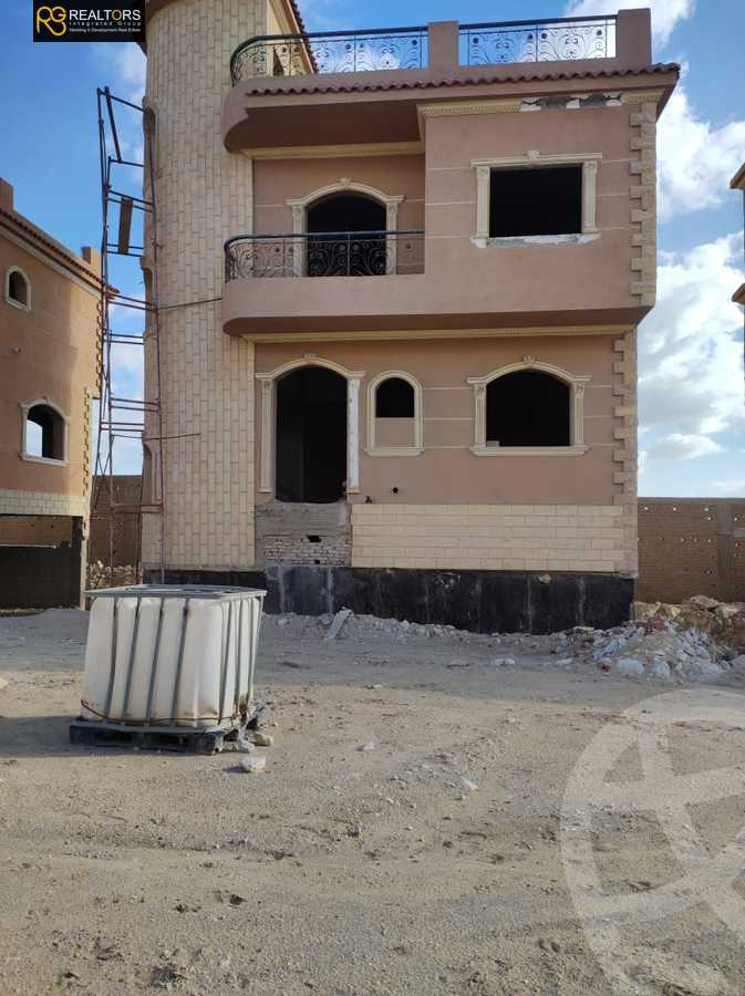 https://aqarmap.com.eg/en/listing/4572910-for-sale-cairo-6th-of-october-compounds-media-village