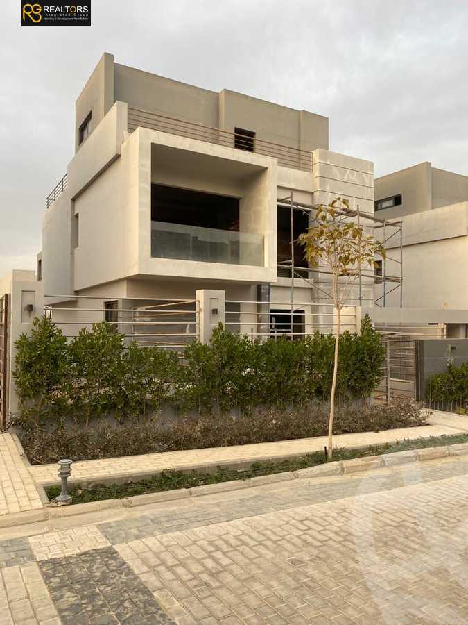 https://aqarmap.com.eg/ar/listing/4665373-for-sale-cairo-el-sheikh-zayed-city-compounds-el-patio-zahraa