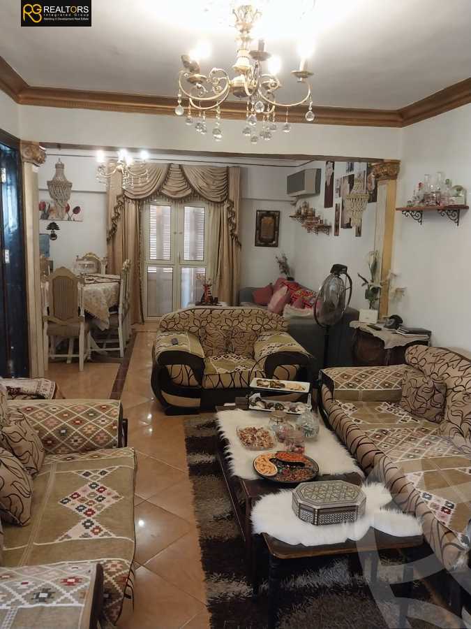 https://aqarmap.com.eg/en/listing/4692668-for-sale-cairo-6th-of-october-el-ahyaa-neighborhood-7th-mecca-el-mokarrama-st