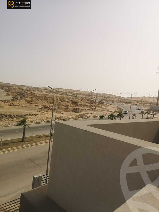 https://aqarmap.com.eg/ar/listing/4722441-for-sale-cairo-el-sheikh-zayed-city-compounds-in-sheikh-zayed-etapa