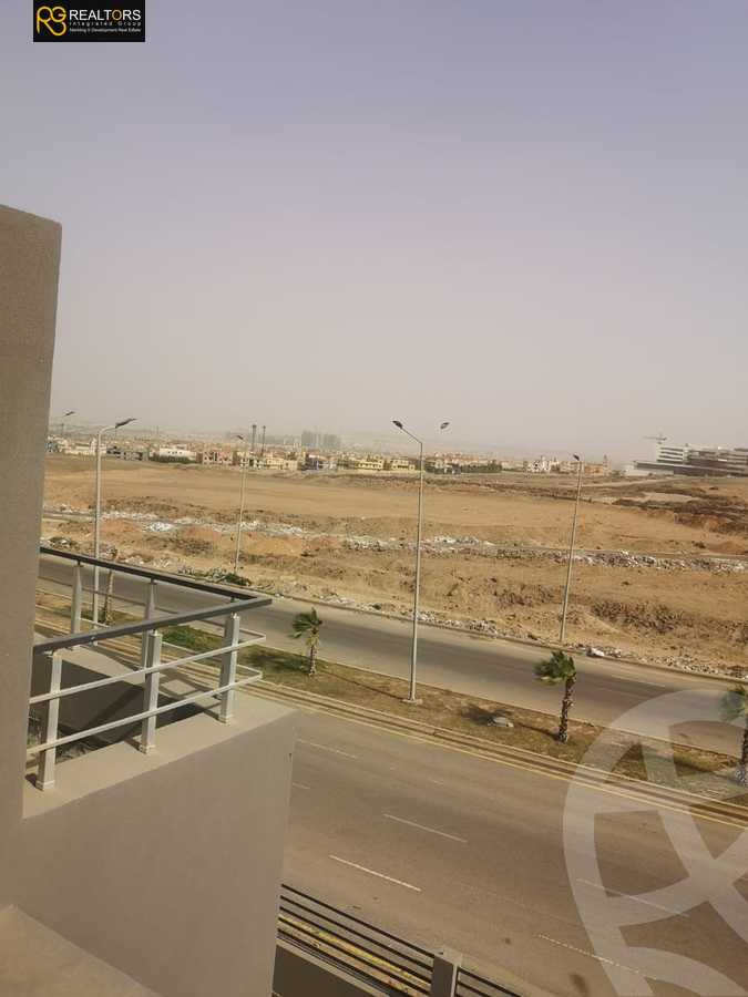 https://aqarmap.com.eg/ar/listing/4722441-for-sale-cairo-el-sheikh-zayed-city-compounds-in-sheikh-zayed-etapa