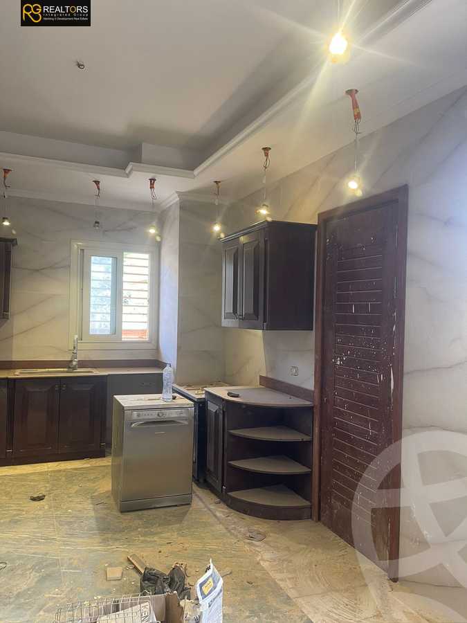 https://aqarmap.com.eg/ar/listing/4742404-for-sale-cairo-el-sheikh-zayed-city-compounds-in-sheikh-zayed-jeera