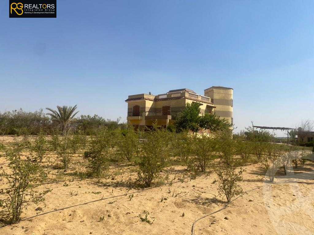 https://aqarmap.com.eg/en/listing/4743732-for-sale-cairo-el-sheikh-zayed-city-lshykh-zyd-ljdyd-el-reef-el-oroby