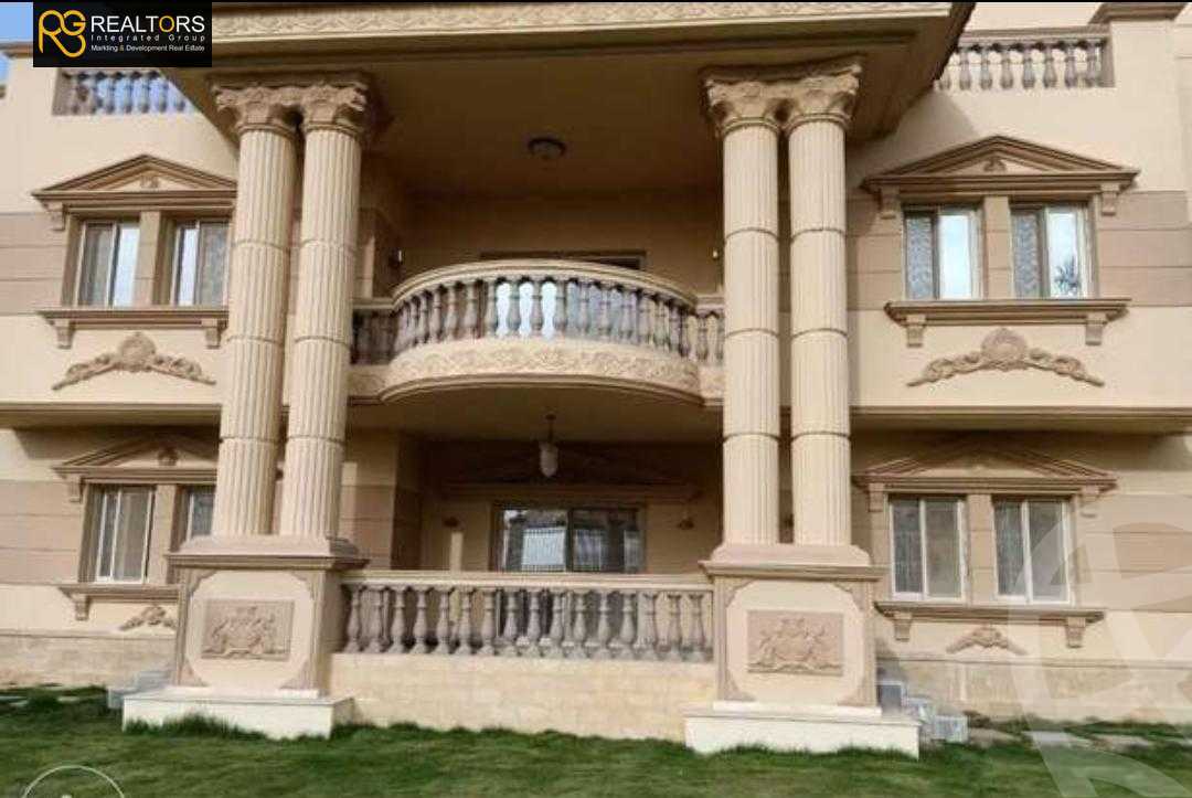 https://aqarmap.com.eg/ar/listing/4759422-for-sale-cairo-el-sheikh-zayed-city-compounds-in-sheikh-zayed-royal-city