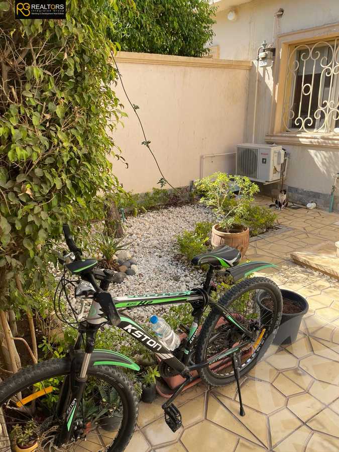 https://aqarmap.com.eg/ar/listing/4775062-for-sale-cairo-el-sheikh-zayed-city-compounds-greens