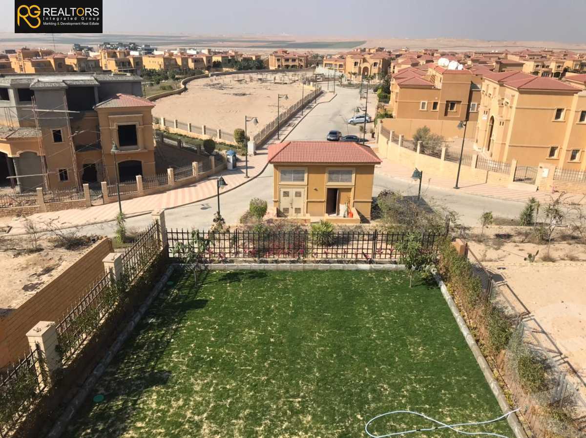 https://aqarmap.com.eg/ar/listing/4795758-for-sale-cairo-el-sheikh-zayed-city-compounds-in-sheikh-zayed-royal-meadows