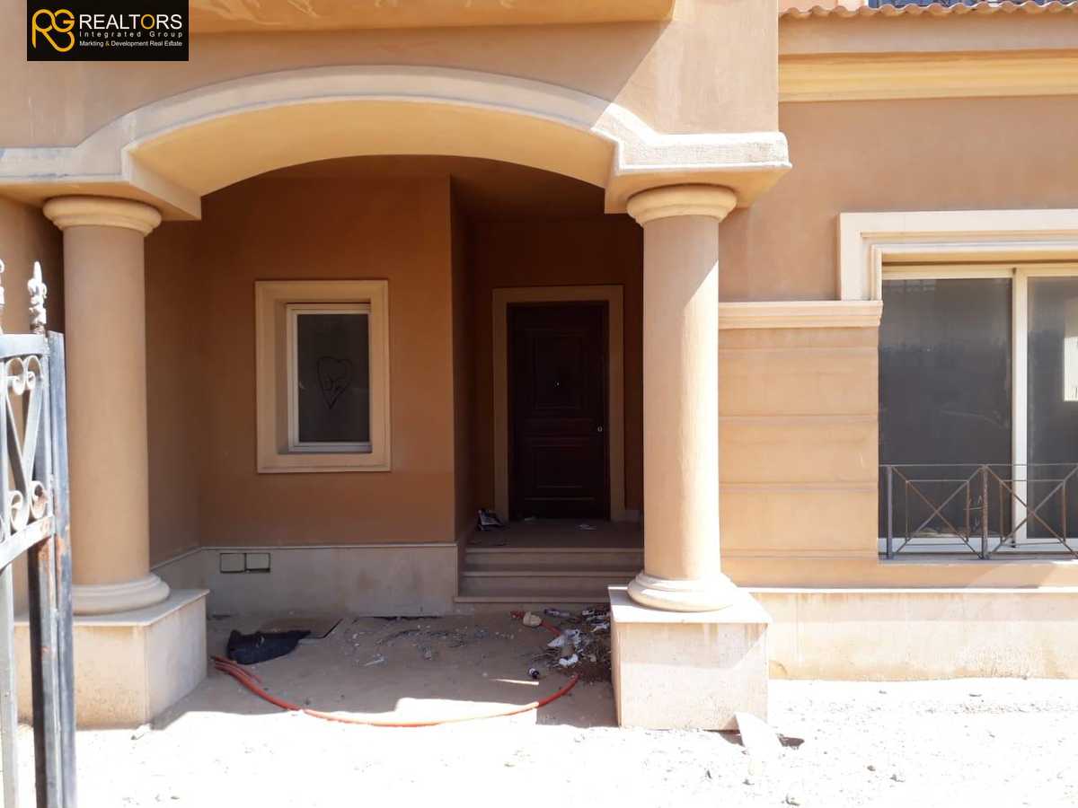 https://aqarmap.com.eg/ar/listing/4795762-for-sale-cairo-el-sheikh-zayed-city-compounds-in-sheikh-zayed-royal-meadows