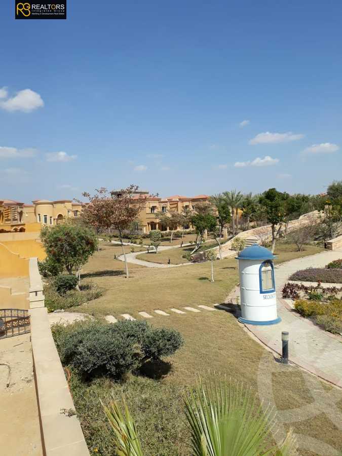 https://aqarmap.com.eg/ar/listing/4795762-for-sale-cairo-el-sheikh-zayed-city-compounds-in-sheikh-zayed-royal-meadows