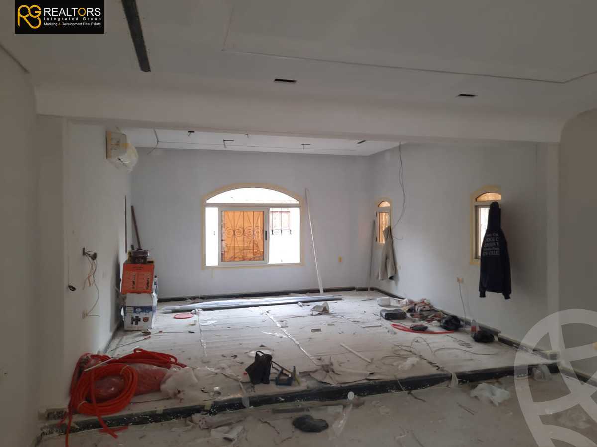 https://aqarmap.com.eg/en/listing/4795990-for-sale-cairo-el-sheikh-zayed-city-compounds-in-sheikh-zayed-el-yasmeen-compound