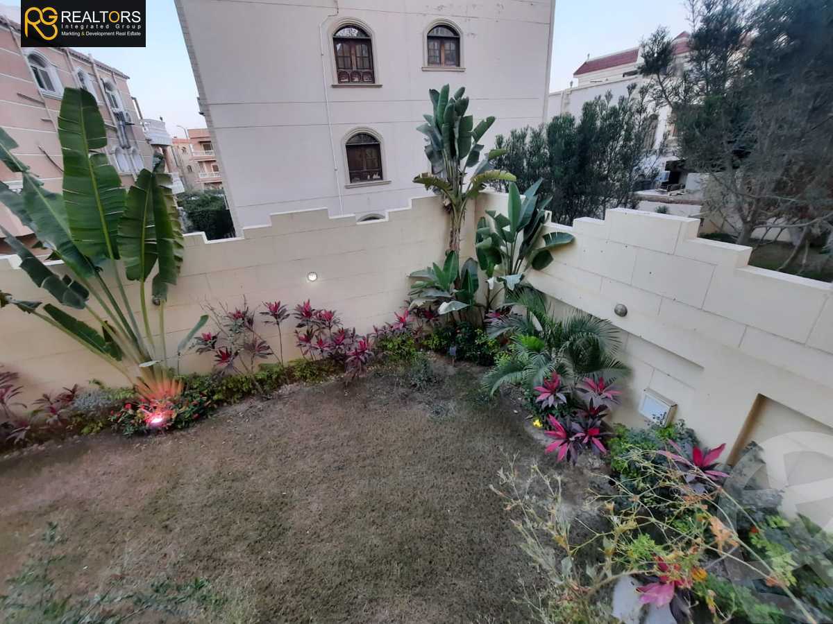 https://aqarmap.com.eg/en/listing/4795990-for-sale-cairo-el-sheikh-zayed-city-compounds-in-sheikh-zayed-el-yasmeen-compound