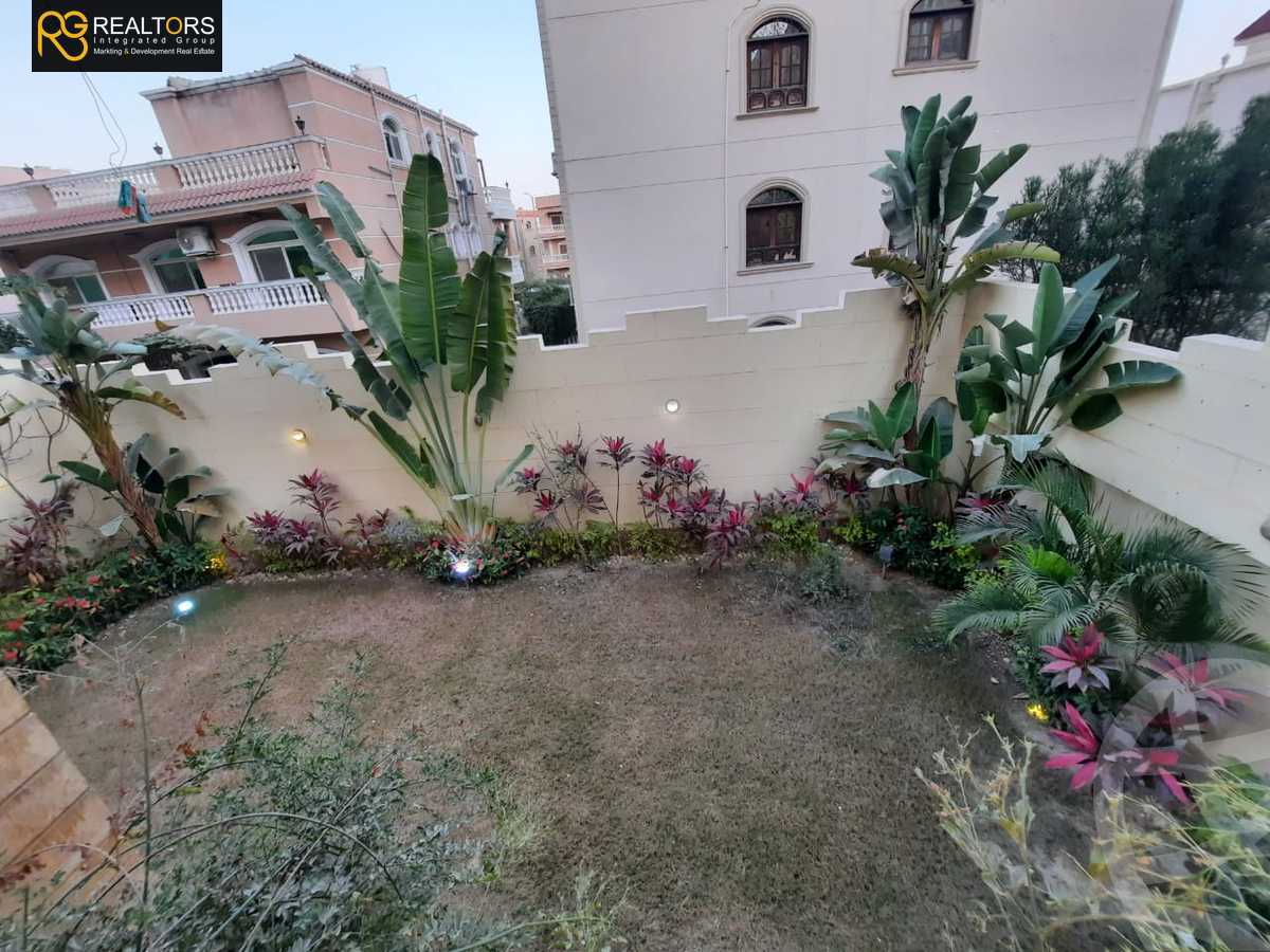 https://aqarmap.com.eg/en/listing/4795990-for-sale-cairo-el-sheikh-zayed-city-compounds-in-sheikh-zayed-el-yasmeen-compound