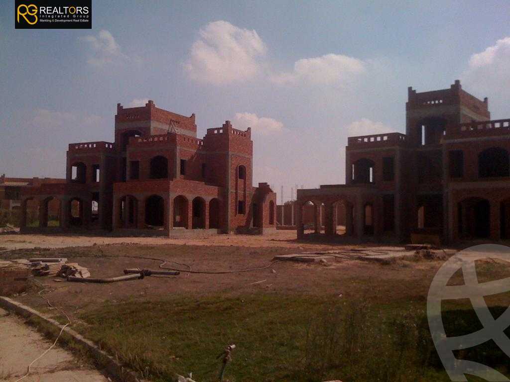 https://aqarmap.com.eg/ar/listing/4846380-for-sale-cairo-el-sheikh-zayed-city-alex-cairo-desert-road-mdyn-sfnks-ljdyd-rose-valley