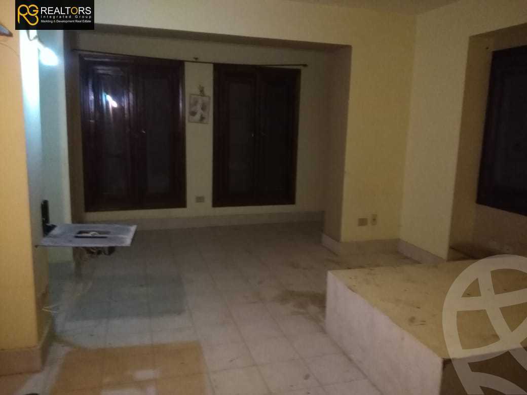 https://aqarmap.com.eg/en/listing/4872126-for-sale-cairo-6th-of-october-featured-neighborhood-first-touristic-village-al-lewaa-mohammed-ezzat-el-zyadi-st