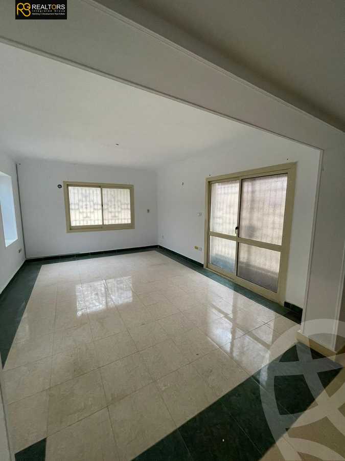 https://aqarmap.com.eg/ar/listing/4872400-for-sale-cairo-6th-of-october-featured-neighborhood-el-motamayez-neighborhood-abd-el-moneim-riad-st