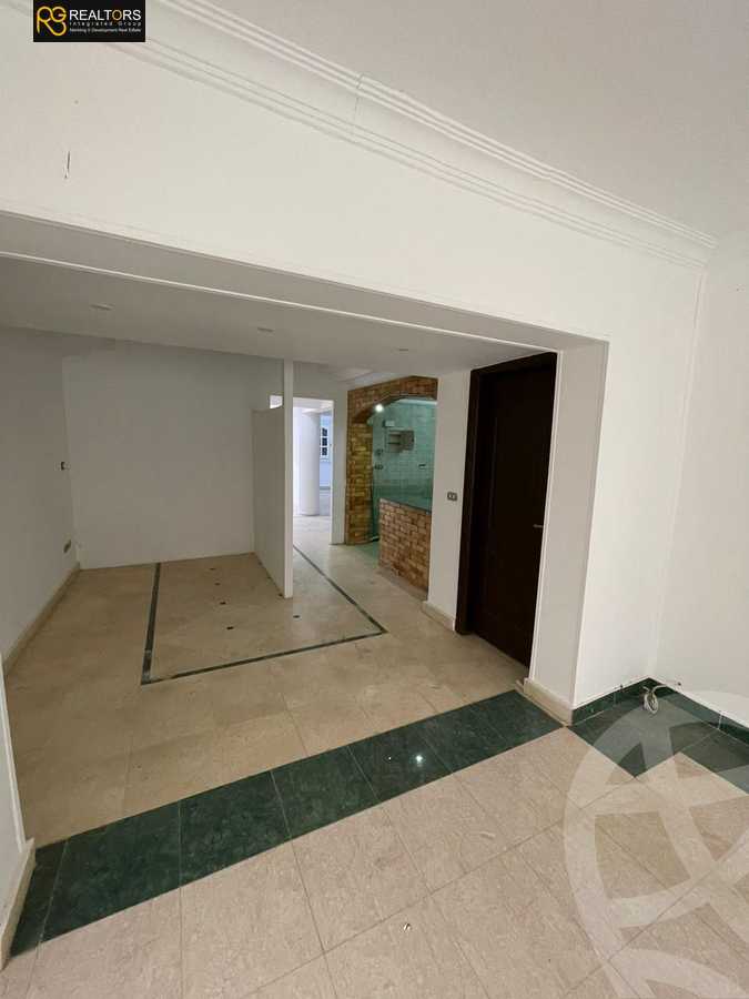 https://aqarmap.com.eg/ar/listing/4872400-for-sale-cairo-6th-of-october-featured-neighborhood-el-motamayez-neighborhood-abd-el-moneim-riad-st