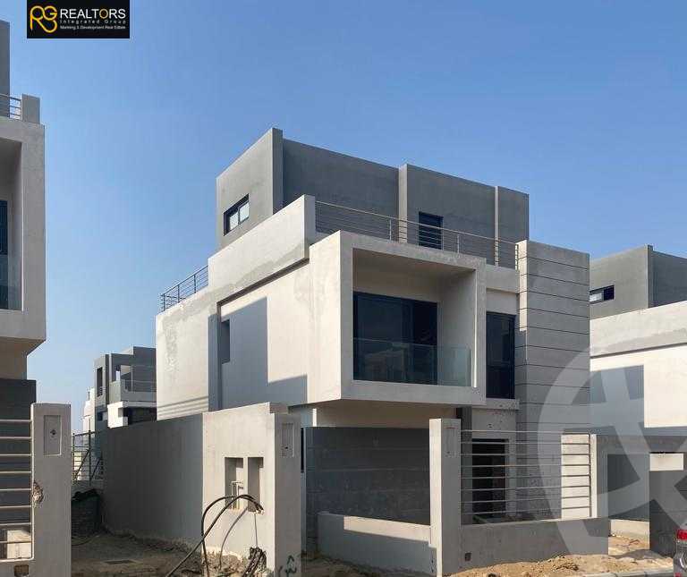 https://aqarmap.com.eg/ar/listing/4906305-for-sale-cairo-el-sheikh-zayed-city-compounds-el-patio-zahraa