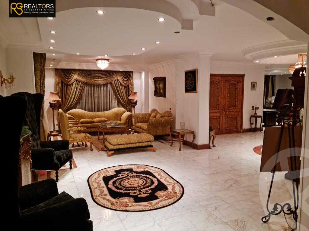 https://aqarmap.com.eg/en/listing/4924711-for-sale-cairo-6th-of-october-featured-neighborhood-el-motamayez-neighborhood-abd-el-moneim-riad-st