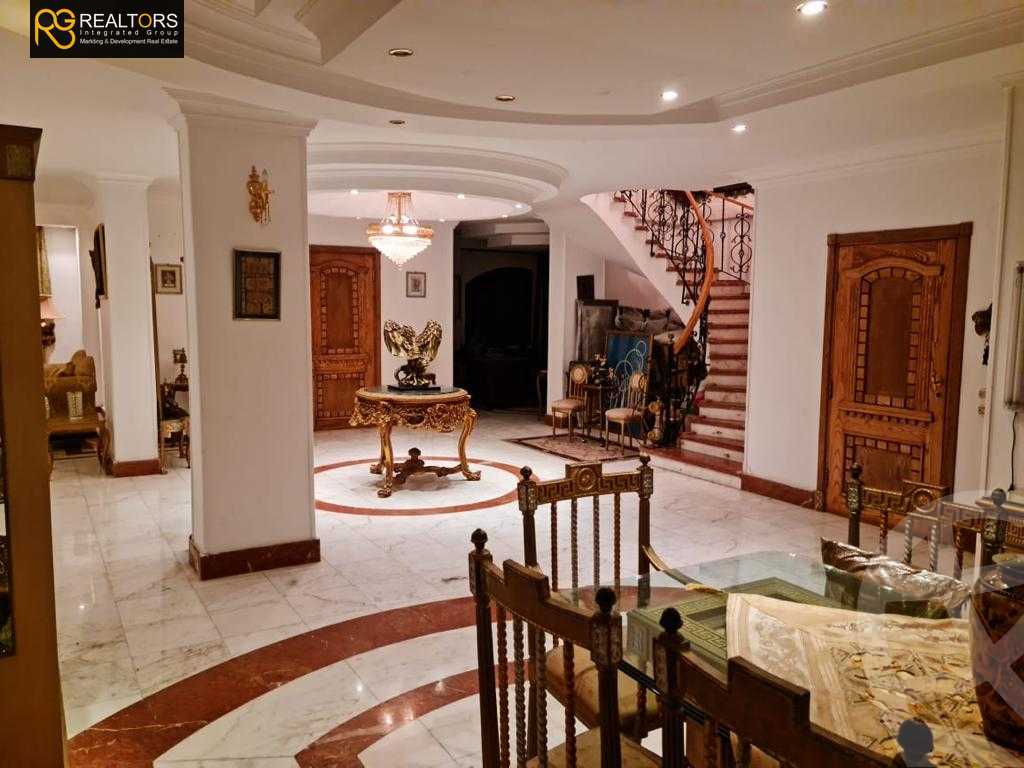 https://aqarmap.com.eg/en/listing/4924711-for-sale-cairo-6th-of-october-featured-neighborhood-el-motamayez-neighborhood-abd-el-moneim-riad-st