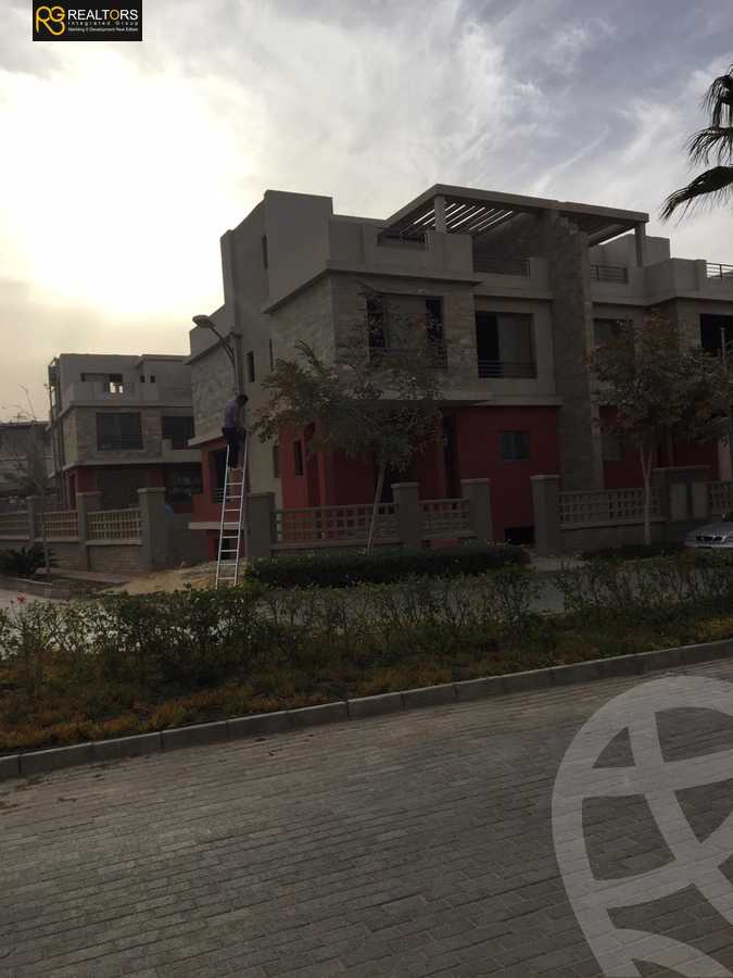 https://aqarmap.com.eg/en/listing/4924998-for-sale-cairo-6th-of-october-compounds-reem-residence