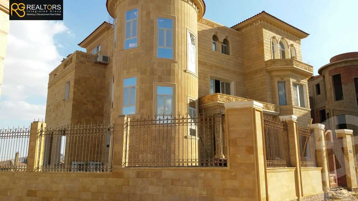 https://aqarmap.com.eg/ar/listing/4927679-for-sale-cairo-el-sheikh-zayed-city-compounds-royal-city