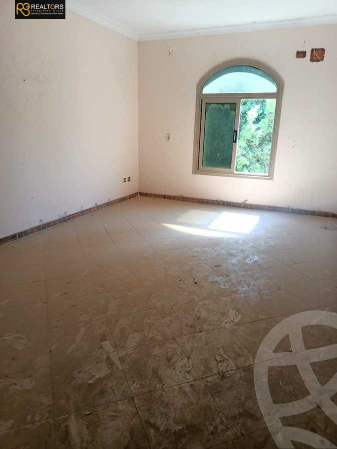 https://aqarmap.com.eg/en/listing/5085440-for-sale-cairo-el-sheikh-zayed-city-compounds-el-yasmeen-compound