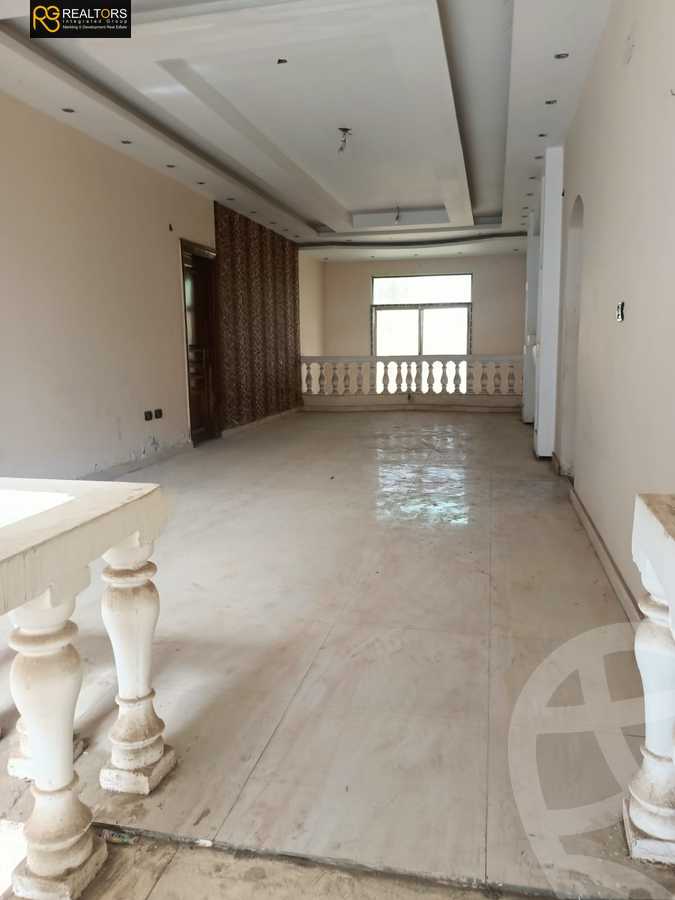 https://aqarmap.com.eg/en/listing/5085440-for-sale-cairo-el-sheikh-zayed-city-compounds-el-yasmeen-compound