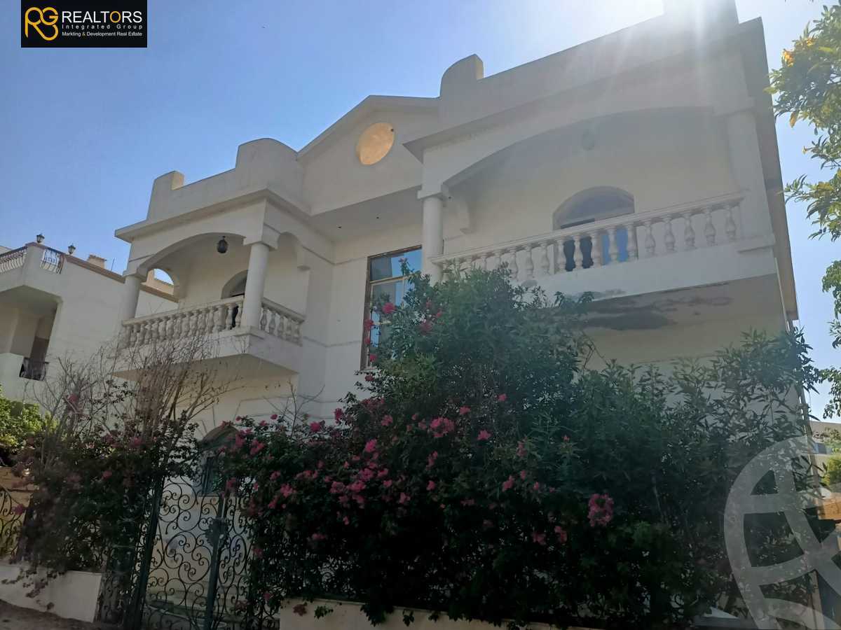 https://aqarmap.com.eg/en/listing/5085440-for-sale-cairo-el-sheikh-zayed-city-compounds-el-yasmeen-compound