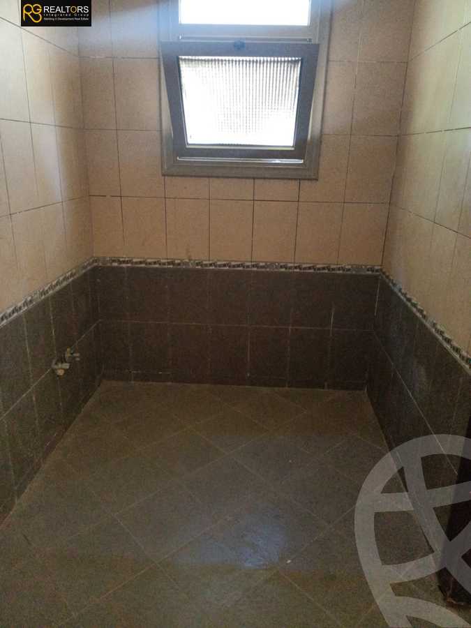 https://aqarmap.com.eg/en/listing/5085440-for-sale-cairo-el-sheikh-zayed-city-compounds-el-yasmeen-compound