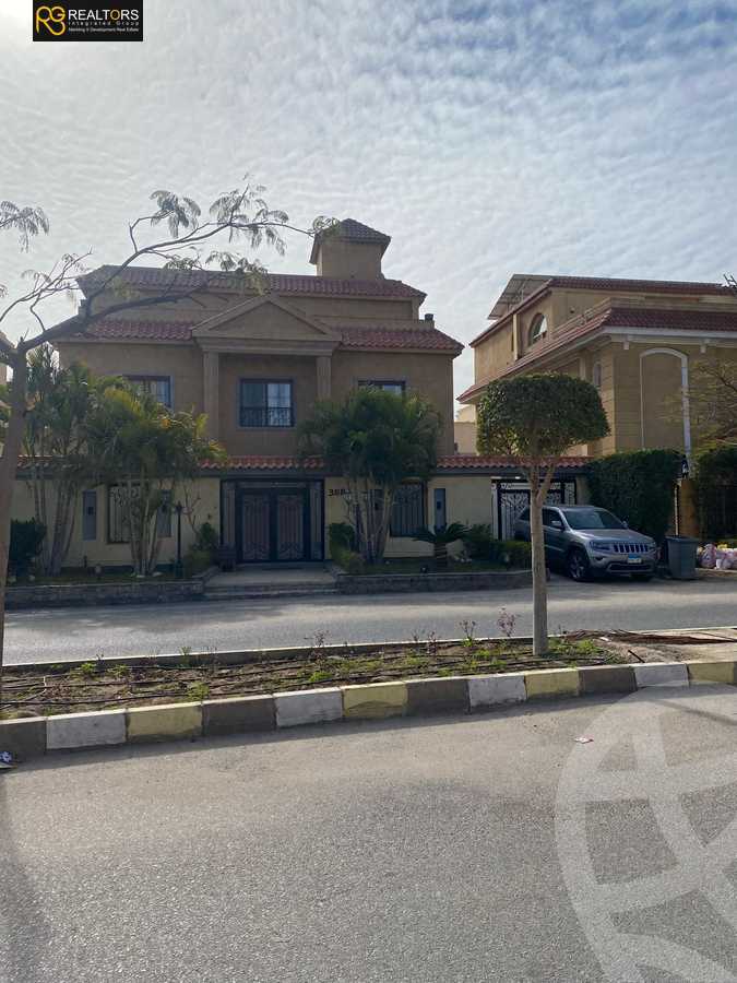 https://aqarmap.com.eg/en/listing/5085605-for-sale-cairo-el-sheikh-zayed-city-compounds-el-yasmeen-compound