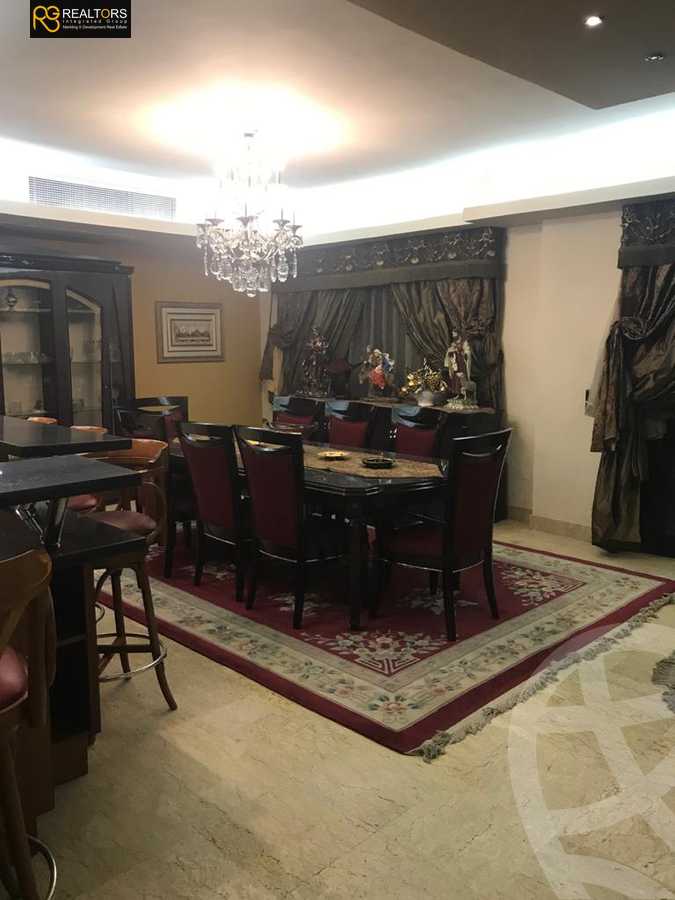 https://aqarmap.com.eg/ar/listing/5085620-for-sale-cairo-el-sheikh-zayed-city-compounds-royal-city