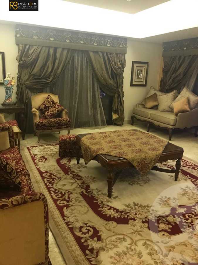 https://aqarmap.com.eg/ar/listing/5085620-for-sale-cairo-el-sheikh-zayed-city-compounds-royal-city