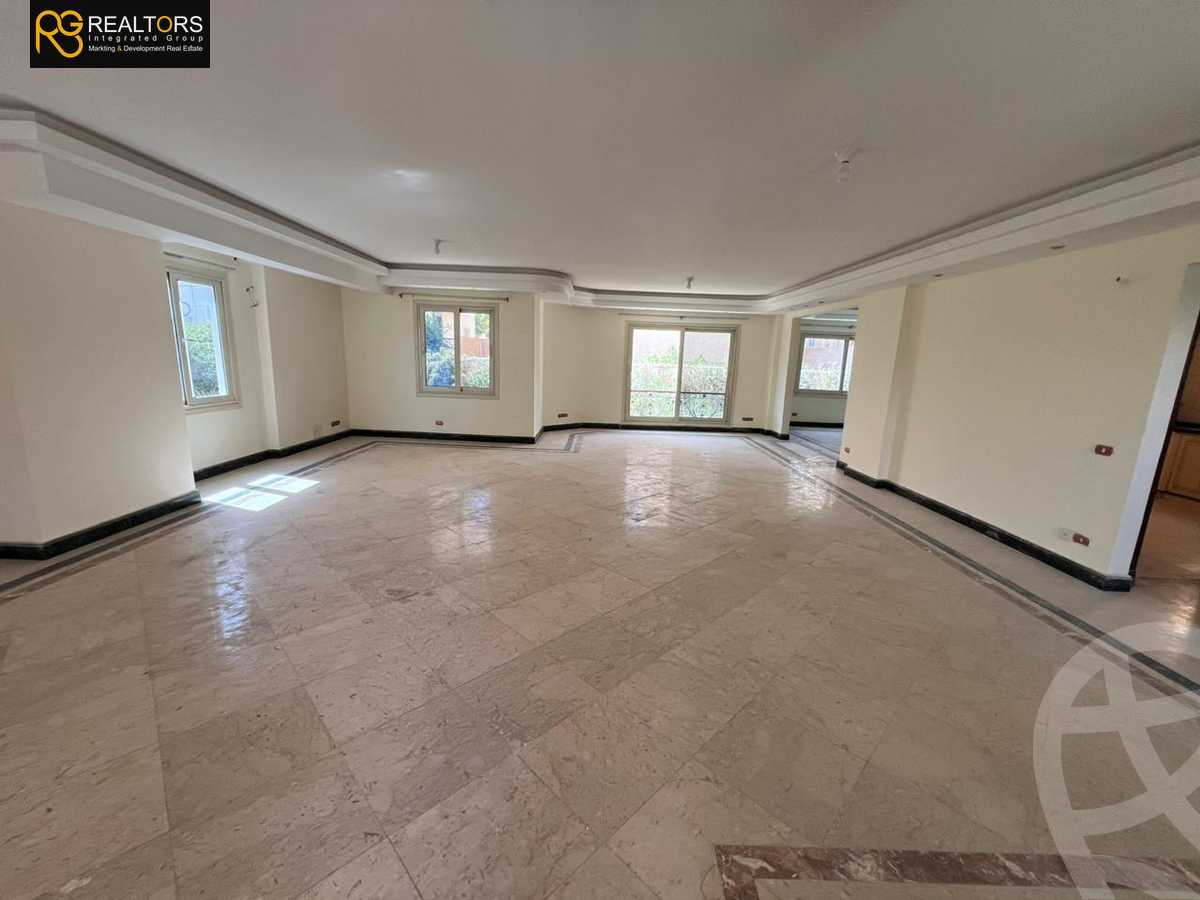 https://aqarmap.com.eg/ar/listing/5085721-for-sale-cairo-el-sheikh-zayed-city-compounds-el-yasmeen-compound