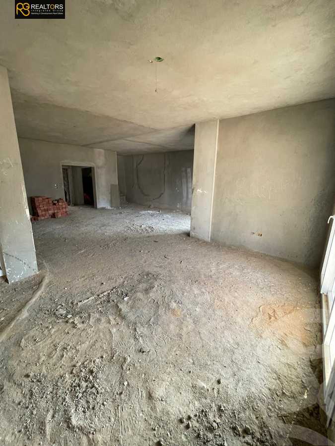 https://aqarmap.com.eg/en/listing/5091888-for-sale-cairo-el-sheikh-zayed-city-compounds-zayed-regency