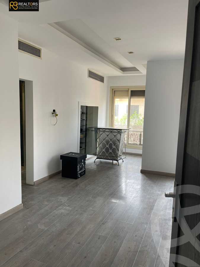 https://aqarmap.com.eg/en/listing/5092190-for-sale-cairo-el-sheikh-zayed-city-compounds-green-3