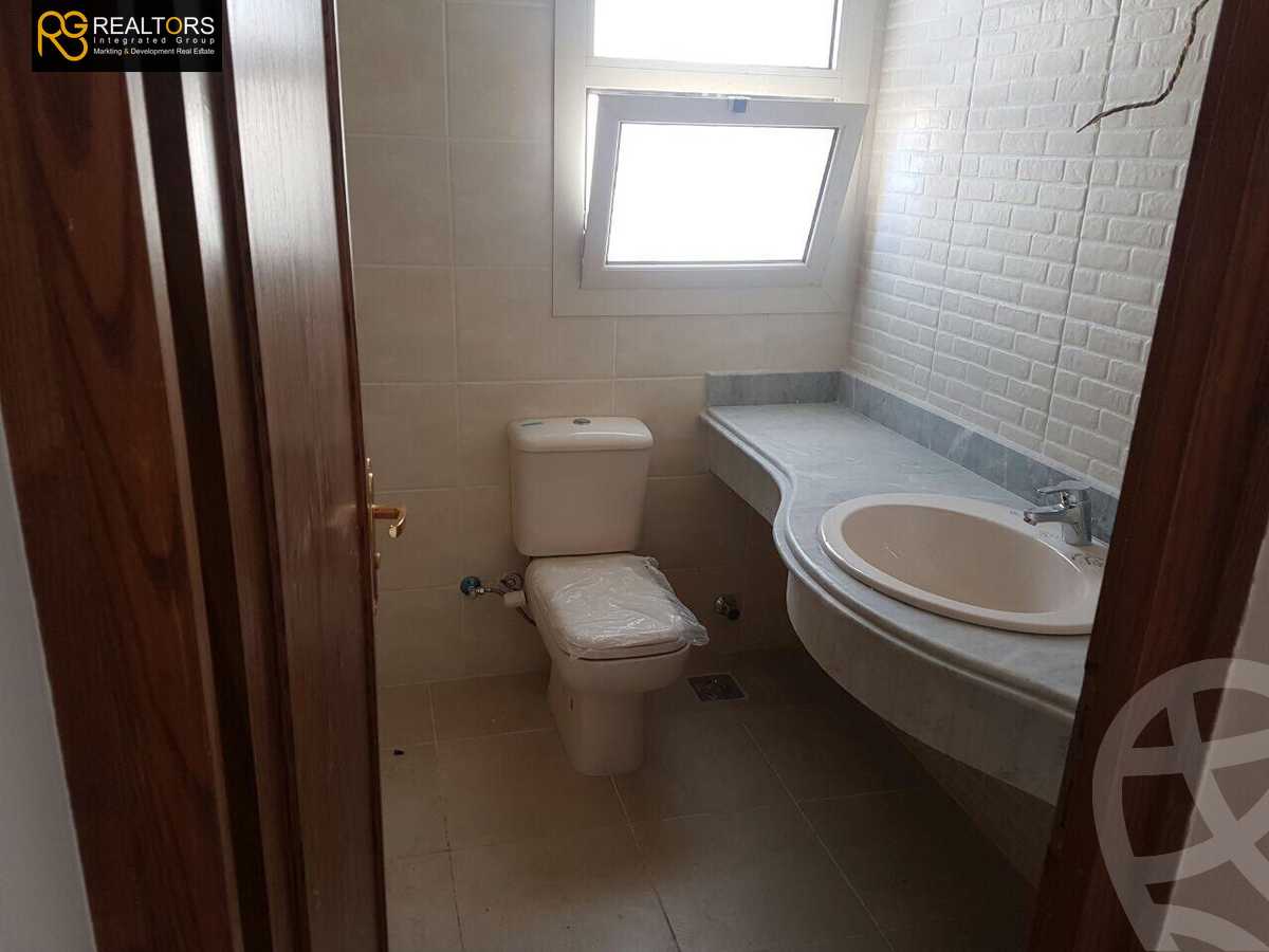 https://aqarmap.com.eg/en/listing/5092801-for-sale-cairo-el-sheikh-zayed-city-compounds-el-rabwa