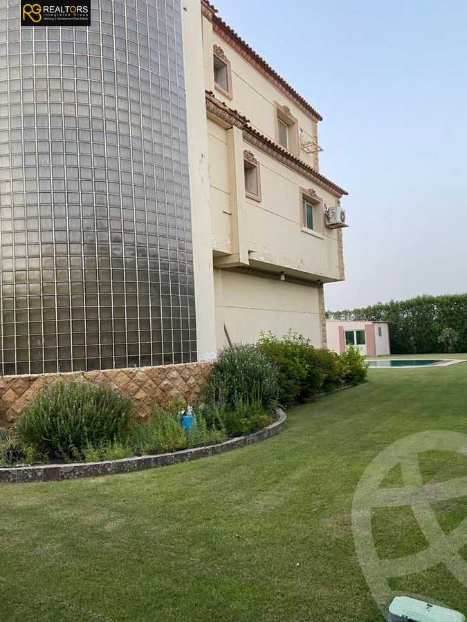 https://aqarmap.com.eg/en/listing/5225003-for-rent-cairo-el-sheikh-zayed-city-compounds